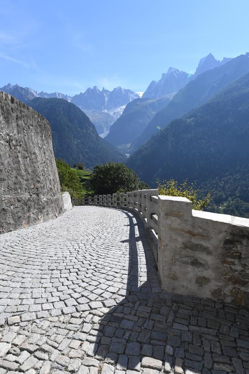 Hotel Stuea Granda Soglio Exterior foto